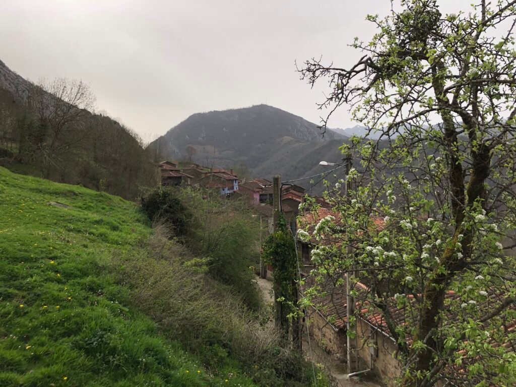 Prieres visto desde el hotel rural "L' Aldea Perdida. 
CC-BY- SA 4.0